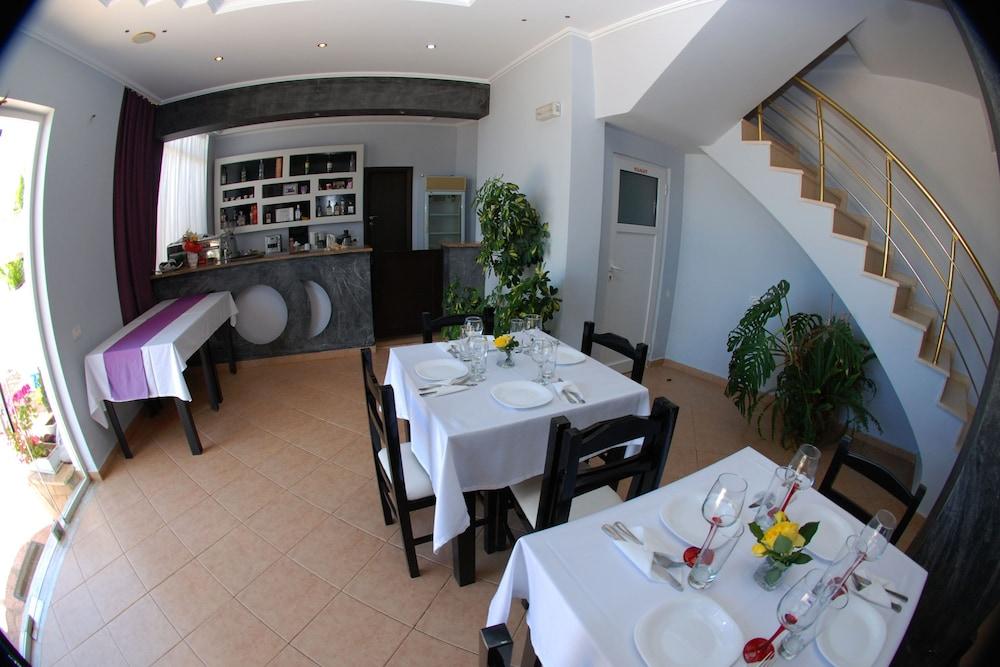 Villa Doka Sarandë Esterno foto