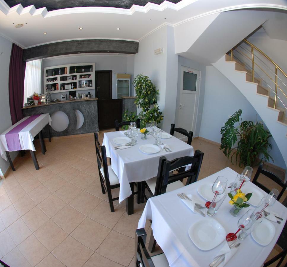 Villa Doka Sarandë Esterno foto