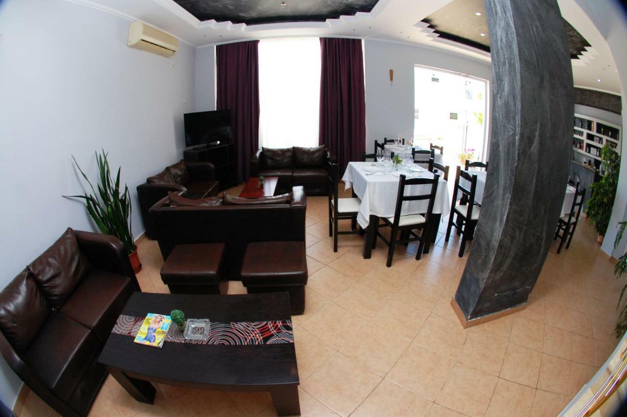 Villa Doka Sarandë Esterno foto