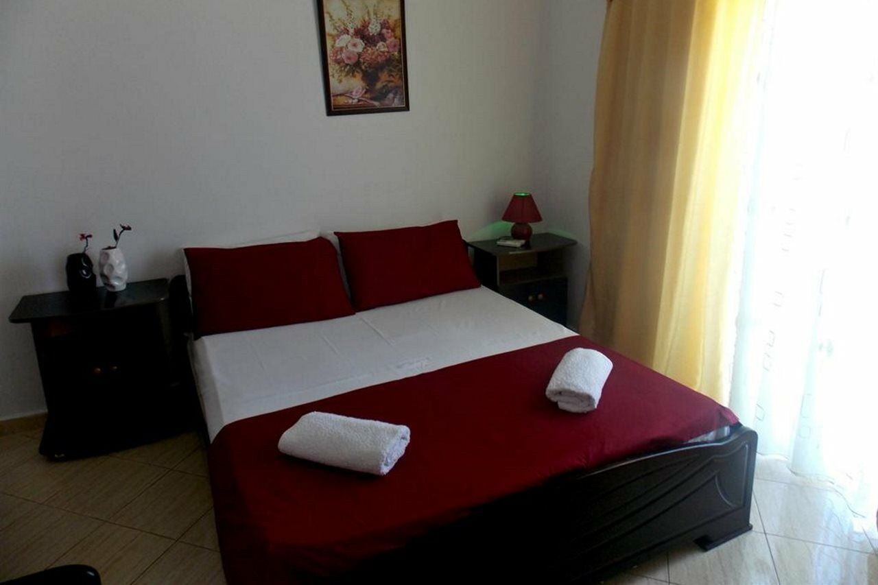 Villa Doka Sarandë Esterno foto